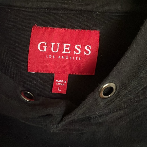 Guess thin hoodie - Picture 2 of 4